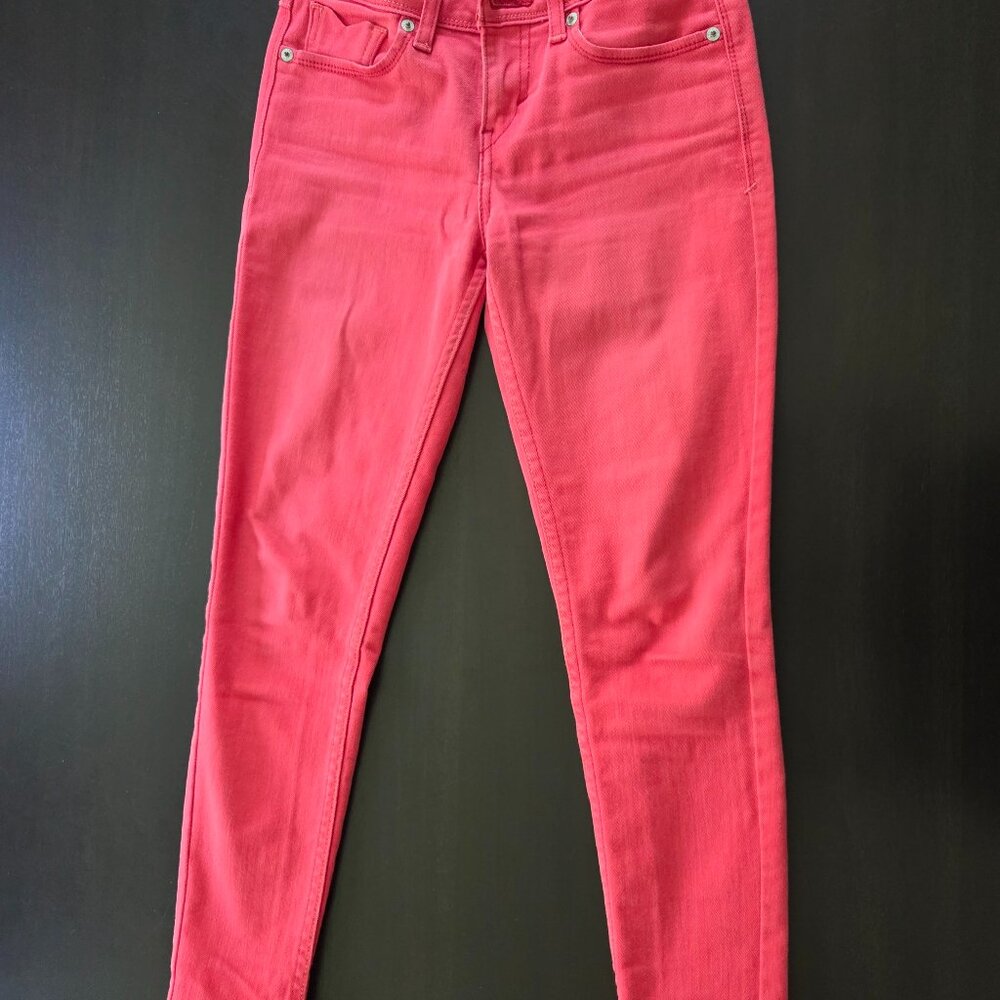 Levi's capris skinny jeans